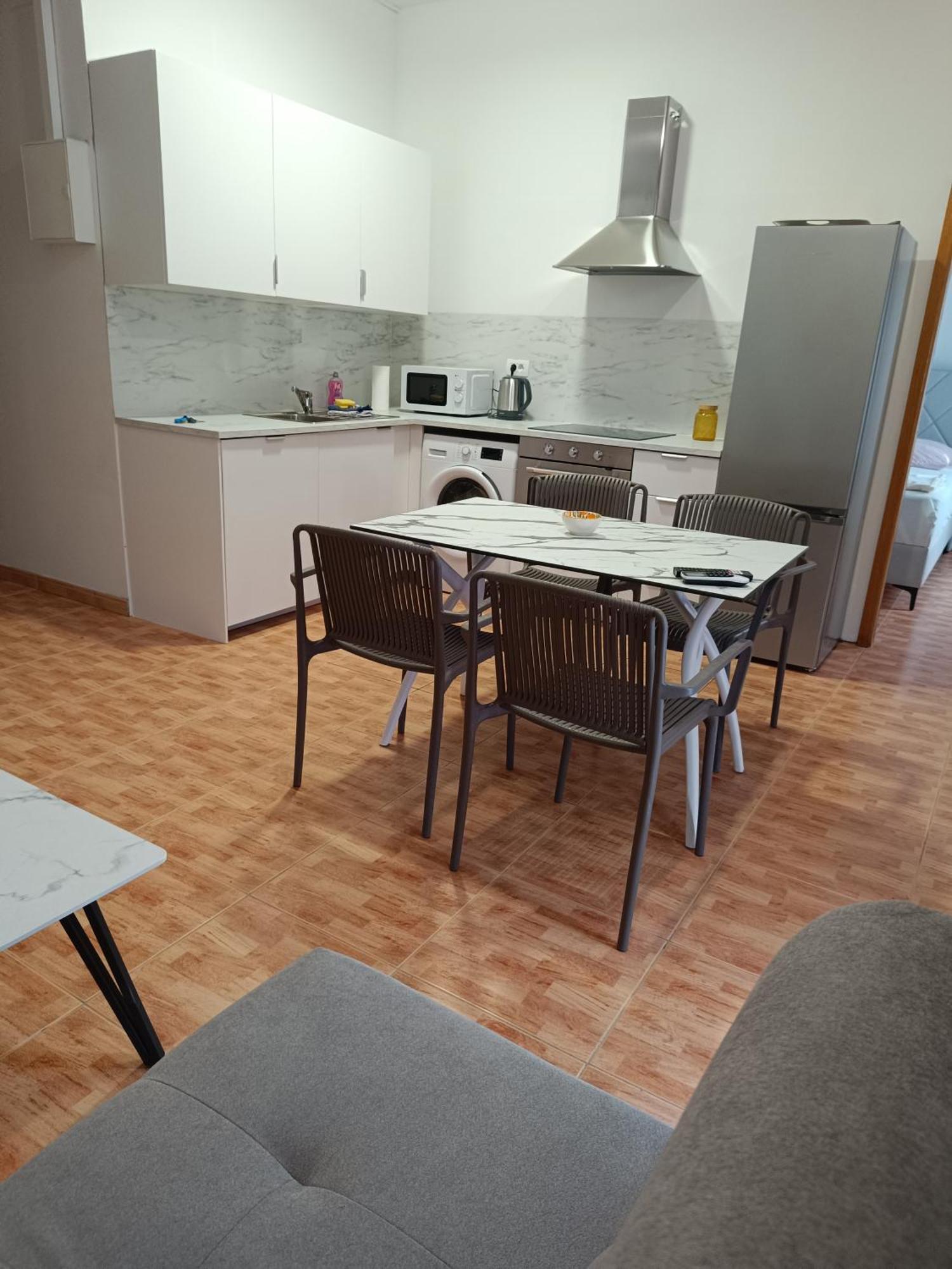 Apartmani "Radi" Башка-Вода Экстерьер фото